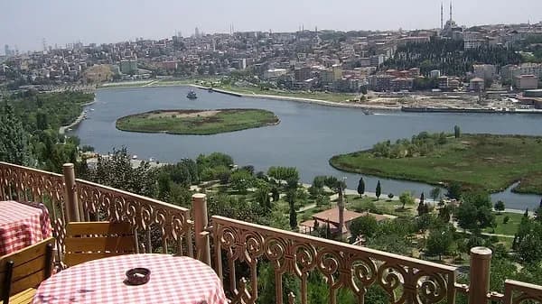 Dolmabahçe-Palast mit Bosporus-Kreuzfahrt