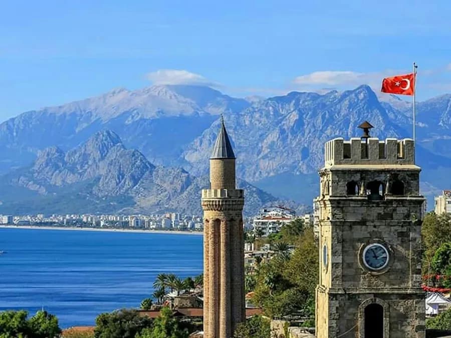 جولة سيرًا على الأقدام في مدينة أنطاليا القديمة (كاليسي).