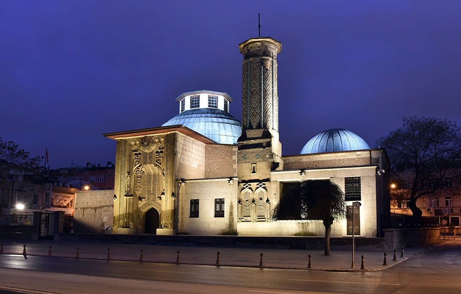 Thin Minaret Mosque (İnce Minareli Medrese)
